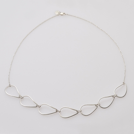 oyster link necklace