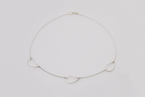 silver link necklace
